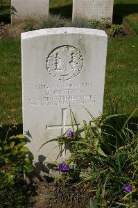 Dozinghem Military Cemetery - Gordon, Daniel