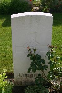 Dozinghem Military Cemetery - Gosney, G