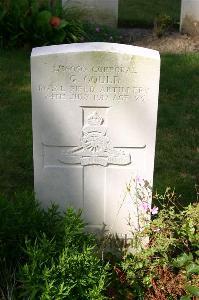 Dozinghem Military Cemetery - Gould, George