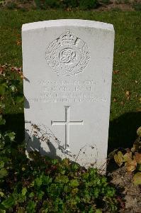 Dozinghem Military Cemetery - Graham, Ewart Gladstone