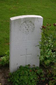 Dozinghem Military Cemetery - Grant-Peterkin, Cosmo Gordon