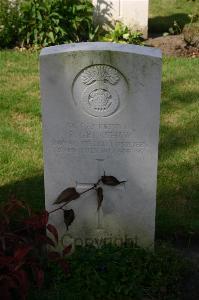 Dozinghem Military Cemetery - Grimshaw, Robert