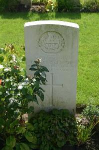 Dozinghem Military Cemetery - Gunston, Herbert Daniel