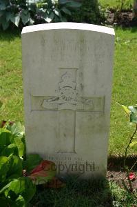 Dozinghem Military Cemetery - Guthrie, Adam