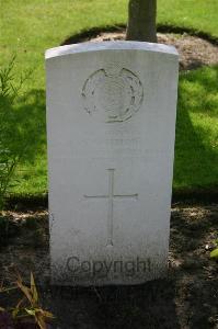 Dozinghem Military Cemetery - Guthrie, Stephen