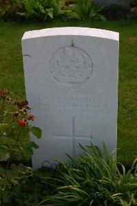 Dozinghem Military Cemetery - Gwinnett, John William Henry