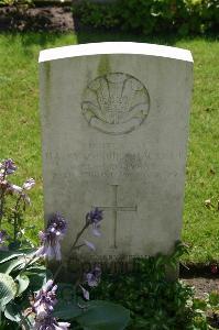 Dozinghem Military Cemetery - Hackett, Harry Osbourn