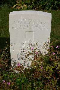 Dozinghem Military Cemetery - Hardy, Guy J. M.