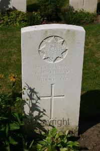 Dozinghem Military Cemetery - Harrington, M