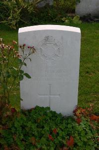 Dozinghem Military Cemetery - Harris, Charles John