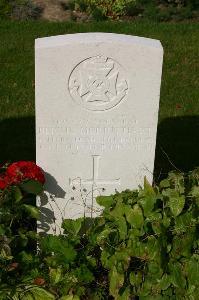 Dozinghem Military Cemetery - Hart, Bertram Morris