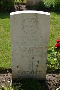 Dozinghem Military Cemetery - Hawkes, C J