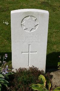 Dozinghem Military Cemetery - Hayes, James