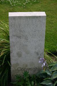 Dozinghem Military Cemetery - Heinemann, Gustav