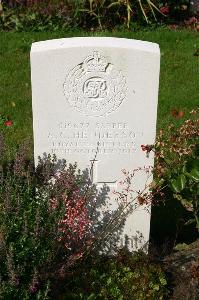 Dozinghem Military Cemetery - Henderson, Alfred Charles