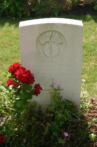 Dozinghem Military Cemetery - Herriman, Victor John