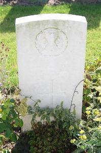 Dozinghem Military Cemetery - Hewitt, George Michael