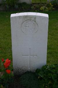 Dozinghem Military Cemetery - Heyhoe, Louis Charles