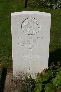 Dozinghem Military Cemetery - Hickson, C