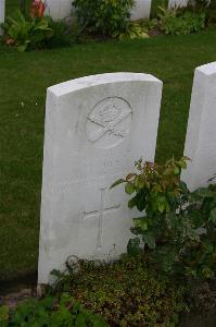 Dozinghem Military Cemetery - Hill, Leonard