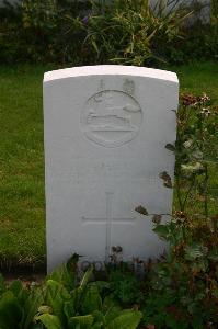 Dozinghem Military Cemetery - Hill, T