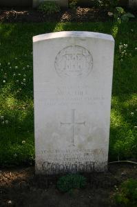 Dozinghem Military Cemetery - Hill, William Albert