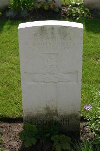 Dozinghem Military Cemetery - Hinchliffe, W