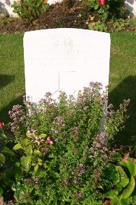 Dozinghem Military Cemetery - Hinton, Sidney William