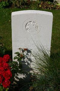 Dozinghem Military Cemetery - Hirst, F