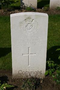 Dozinghem Military Cemetery - Hodge, Albert