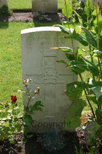 Dozinghem Military Cemetery - Holden, John