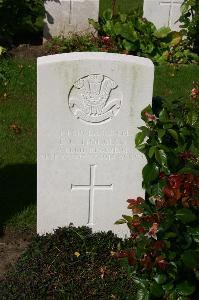 Dozinghem Military Cemetery - Holman, Edward Clifford