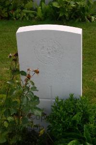 Dozinghem Military Cemetery - Honeyman, J