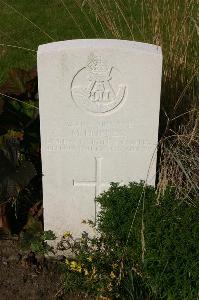 Dozinghem Military Cemetery - Hopper, Mathew