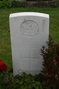 Dozinghem Military Cemetery - Horn, Owen Farey