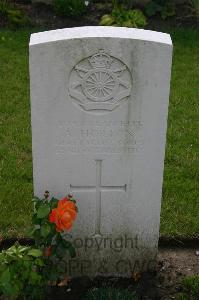 Dozinghem Military Cemetery - Horton, A