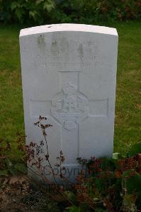 Dozinghem Military Cemetery - Horton, H