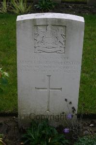 Dozinghem Military Cemetery - Huddleston, Albert Henry