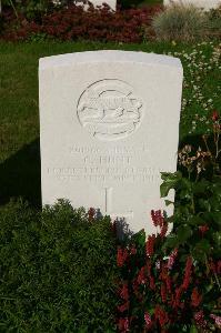 Dozinghem Military Cemetery - Hunt, C