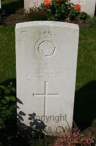 Dozinghem Military Cemetery - Hunt, Frederick