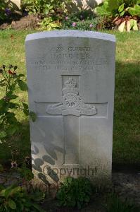 Dozinghem Military Cemetery - Hunter, David