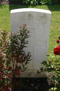 Dozinghem Military Cemetery - Johnston, George