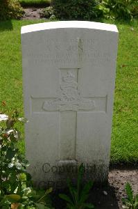 Dozinghem Military Cemetery - Jones, Albert Samuel