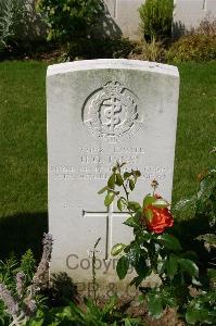 Dozinghem Military Cemetery - Jones, Henry George