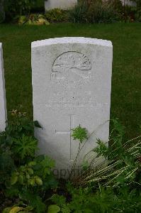 Dozinghem Military Cemetery - Jones, James