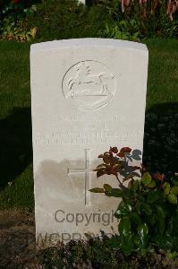 Dozinghem Military Cemetery - Jones, Spencer Robert