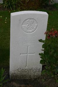 Dozinghem Military Cemetery - Jones, William Robert