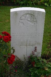 Dozinghem Military Cemetery - Kavanagh, John James