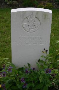 Dozinghem Military Cemetery - Keeble, E W