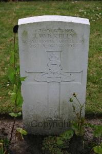 Dozinghem Military Cemetery - Kelly, J W B